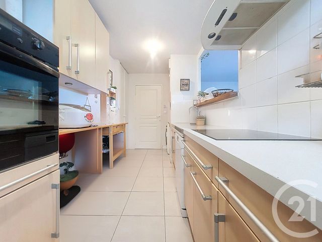 Appartement F4 à vendre - 4 pièces - 81.18 m2 - DRAGUIGNAN - 83 - PROVENCE-ALPES-COTE-D-AZUR - Century 21 Haussmann Immobilier