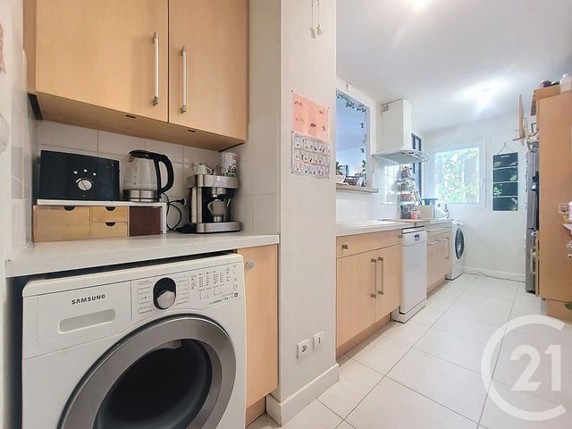 Appartement F4 à vendre - 4 pièces - 81.18 m2 - DRAGUIGNAN - 83 - PROVENCE-ALPES-COTE-D-AZUR - Century 21 Haussmann Immobilier