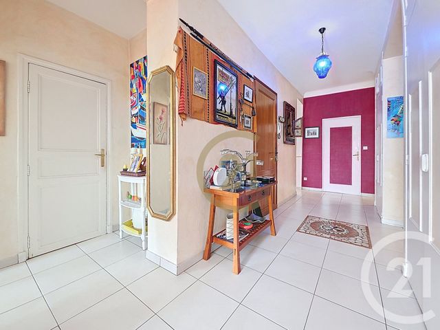 Appartement F4 à vendre - 4 pièces - 159.51 m2 - DRAGUIGNAN - 83 - PROVENCE-ALPES-COTE-D-AZUR - Century 21 Haussmann Immobilier