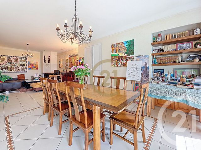 Appartement F4 à vendre - 4 pièces - 159.51 m2 - DRAGUIGNAN - 83 - PROVENCE-ALPES-COTE-D-AZUR - Century 21 Haussmann Immobilier