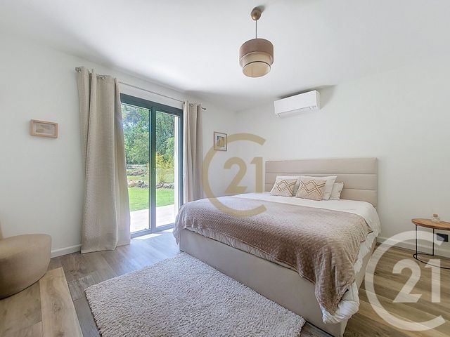 Afficher la photo en grand maison à vendre - 5 pièces - 175.89 m2 - DRAGUIGNAN - 83 - PROVENCE-ALPES-COTE-D-AZUR - Century 21 Haussmann Immobilier
