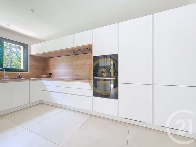 Afficher la photo en grand maison à vendre - 5 pièces - 175.89 m2 - DRAGUIGNAN - 83 - PROVENCE-ALPES-COTE-D-AZUR - Century 21 Haussmann Immobilier