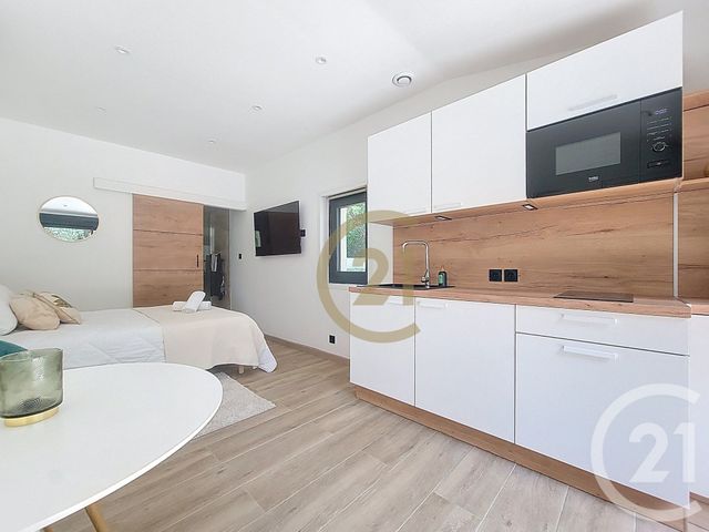 Afficher la photo en grand maison à vendre - 5 pièces - 175.89 m2 - DRAGUIGNAN - 83 - PROVENCE-ALPES-COTE-D-AZUR - Century 21 Haussmann Immobilier