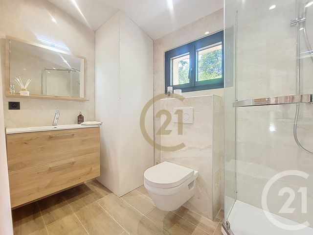 Afficher la photo en grand maison à vendre - 5 pièces - 175.89 m2 - DRAGUIGNAN - 83 - PROVENCE-ALPES-COTE-D-AZUR - Century 21 Haussmann Immobilier