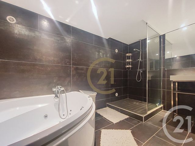 maison à vendre - 4 pièces - 200.0 m2 - DRAGUIGNAN - 83 - PROVENCE-ALPES-COTE-D-AZUR - Century 21 Haussmann Immobilier