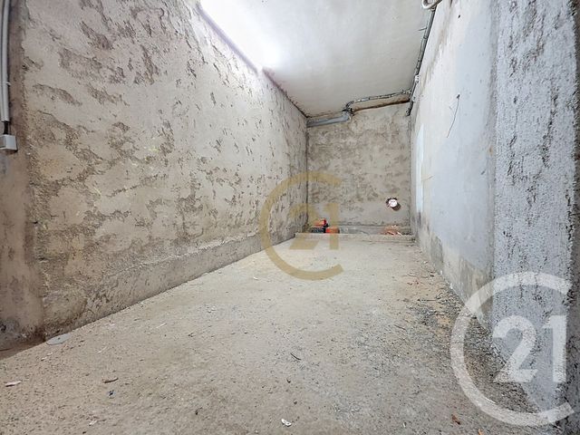 Appartement à vendre - 2 pièces - 27.4 m2 - DRAGUIGNAN - 83 - PROVENCE-ALPES-COTE-D-AZUR - Century 21 Haussmann Immobilier