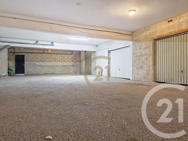 Appartement à vendre - 2 pièces - 27.4 m2 - DRAGUIGNAN - 83 - PROVENCE-ALPES-COTE-D-AZUR - Century 21 Haussmann Immobilier