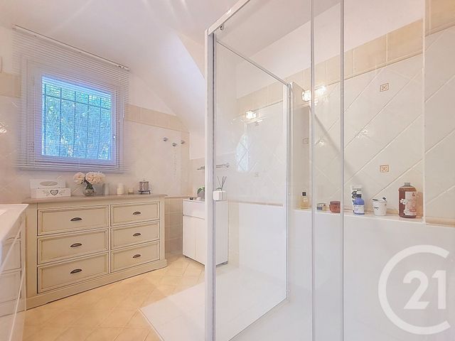 maison à vendre - 7 pièces - 177.0 m2 - DRAGUIGNAN - 83 - PROVENCE-ALPES-COTE-D-AZUR - Century 21 Haussmann Immobilier