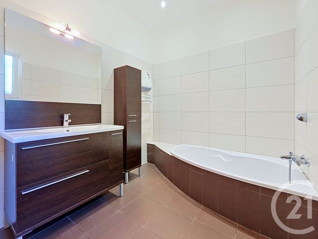maison à vendre - 6 pièces - 138.0 m2 - LORGUES - 83 - PROVENCE-ALPES-COTE-D-AZUR - Century 21 Haussmann Immobilier