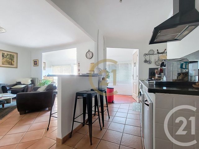 Afficher la photo en grand Appartement F3 à vendre - 3 pièces - 76.0 m2 - DRAGUIGNAN - 83 - PROVENCE-ALPES-COTE-D-AZUR - Century 21 Haussmann Immobilier