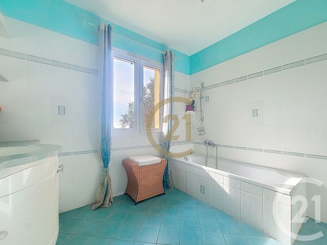 maison à vendre - 5 pièces - 132.25 m2 - DRAGUIGNAN - 83 - PROVENCE-ALPES-COTE-D-AZUR - Century 21 Haussmann Immobilier