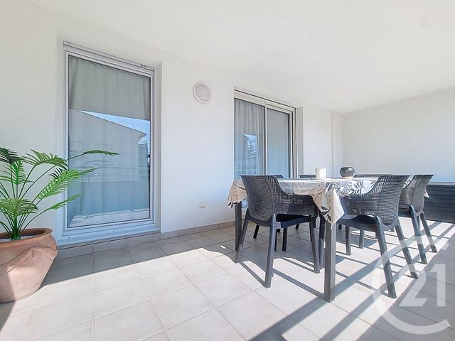 Afficher la photo en grand Appartement F4 à vendre - 4 pièces - 73.3 m2 - DRAGUIGNAN - 83 - PROVENCE-ALPES-COTE-D-AZUR - Century 21 Haussmann Immobilier