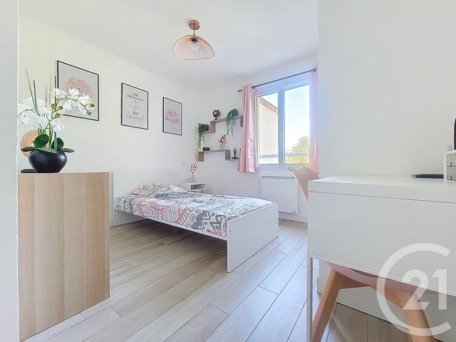 Afficher la photo en grand Appartement F4 à vendre - 4 pièces - 73.3 m2 - DRAGUIGNAN - 83 - PROVENCE-ALPES-COTE-D-AZUR - Century 21 Haussmann Immobilier