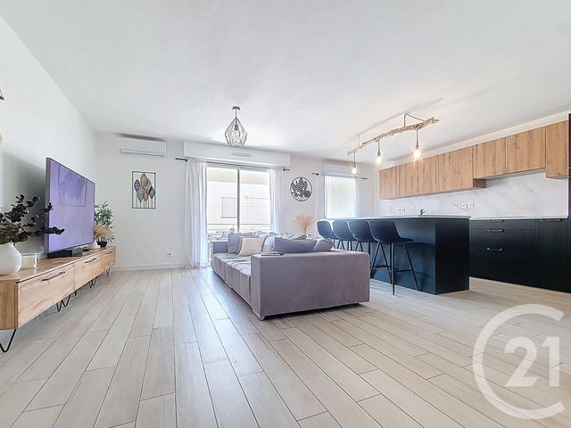 Appartement F4 à vendre - 4 pièces - 73.3 m2 - DRAGUIGNAN - 83 - PROVENCE-ALPES-COTE-D-AZUR - Century 21 Haussmann Immobilier