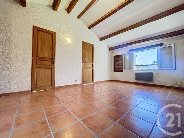 Appartement F3 à louer - 3 pièces - 41.55 m2 - FLAYOSC - 83 - PROVENCE-ALPES-COTE-D-AZUR - Century 21 Haussmann Immobilier