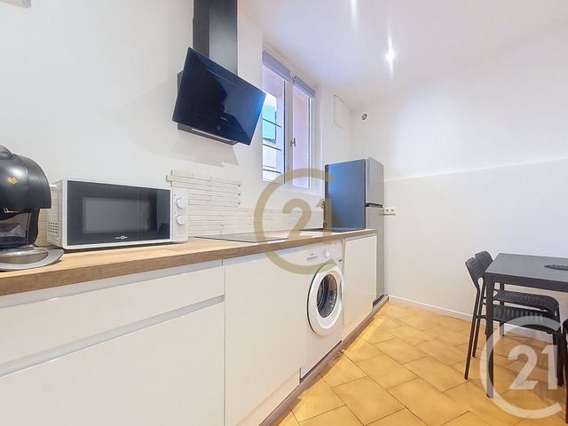 Appartement F1 à louer - 1 pièce - 28.5 m2 - TRANS EN PROVENCE - 83 - PROVENCE-ALPES-COTE-D-AZUR - Century 21 Haussmann Immobilier