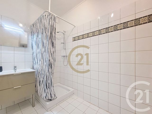 Appartement F1 à louer - 1 pièce - 28.5 m2 - TRANS EN PROVENCE - 83 - PROVENCE-ALPES-COTE-D-AZUR - Century 21 Haussmann Immobilier