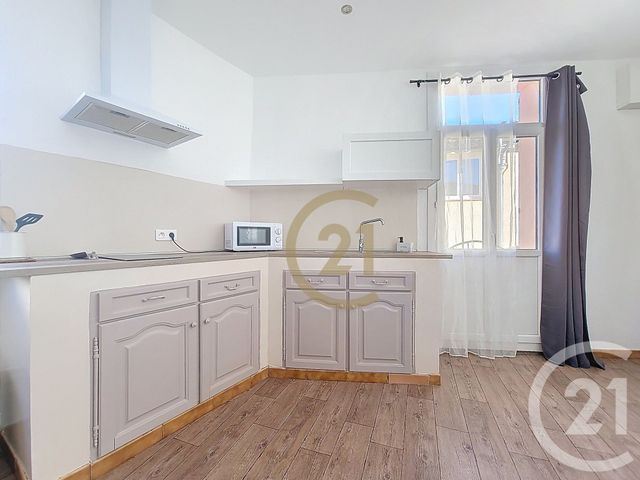 Appartement F1 à louer - 1 pièce - 28.5 m2 - TRANS EN PROVENCE - 83 - PROVENCE-ALPES-COTE-D-AZUR - Century 21 Haussmann Immobilier