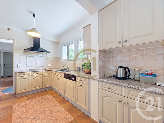 maison à vendre - 4 pièces - 131.1 m2 - DRAGUIGNAN - 83 - PROVENCE-ALPES-COTE-D-AZUR - Century 21 Haussmann Immobilier