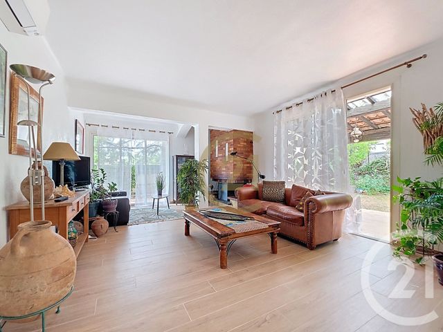 maison à vendre - 4 pièces - 131.1 m2 - DRAGUIGNAN - 83 - PROVENCE-ALPES-COTE-D-AZUR - Century 21 Haussmann Immobilier