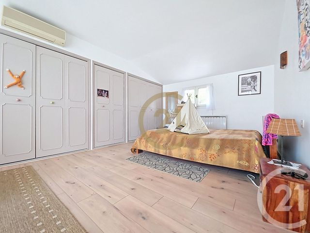 maison à vendre - 4 pièces - 131.1 m2 - DRAGUIGNAN - 83 - PROVENCE-ALPES-COTE-D-AZUR - Century 21 Haussmann Immobilier