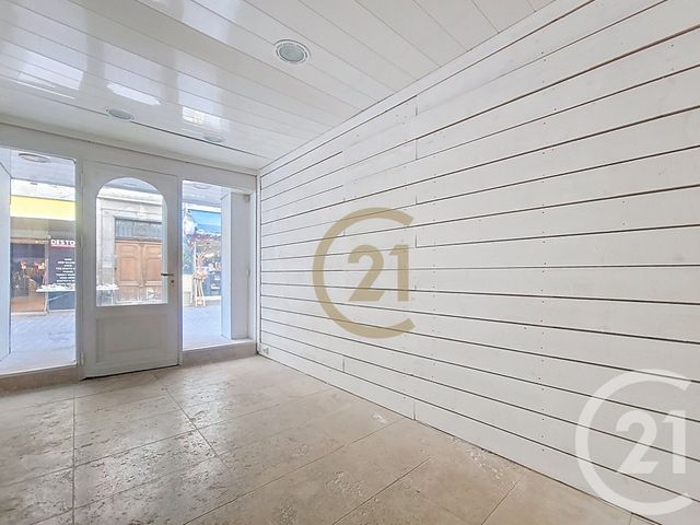 Appartement Local à louer - 1 pièce - 17.86 m2 - DRAGUIGNAN - 83 - PROVENCE-ALPES-COTE-D-AZUR - Century 21 Haussmann Immobilier