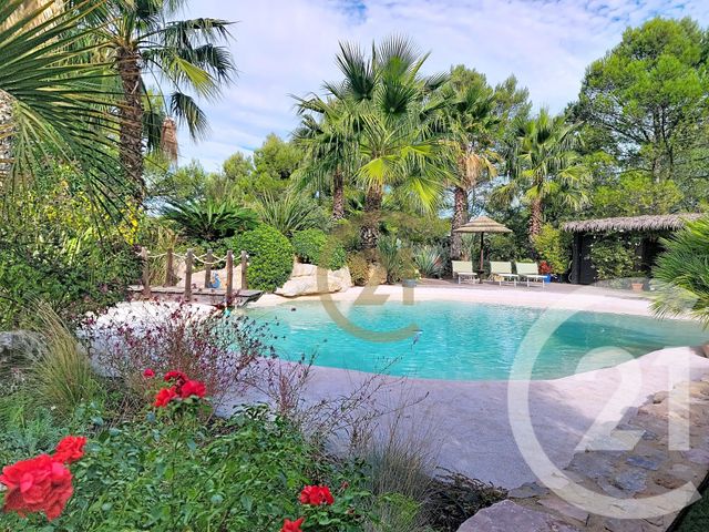 maison à vendre - 7 pièces - 299.63 m2 - DRAGUIGNAN - 83 - PROVENCE-ALPES-COTE-D-AZUR - Century 21 Haussmann Immobilier