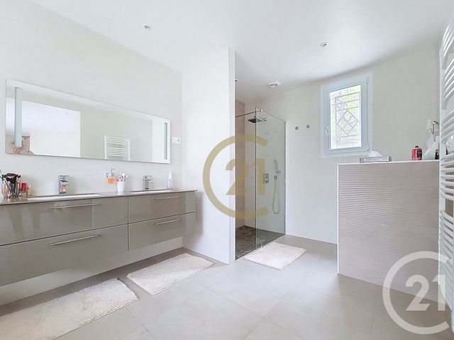 maison à vendre - 7 pièces - 299.63 m2 - DRAGUIGNAN - 83 - PROVENCE-ALPES-COTE-D-AZUR - Century 21 Haussmann Immobilier