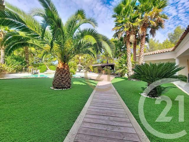 maison à vendre - 7 pièces - 299.63 m2 - DRAGUIGNAN - 83 - PROVENCE-ALPES-COTE-D-AZUR - Century 21 Haussmann Immobilier