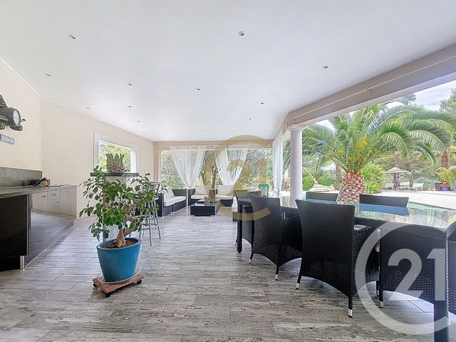 maison à vendre - 7 pièces - 299.63 m2 - DRAGUIGNAN - 83 - PROVENCE-ALPES-COTE-D-AZUR - Century 21 Haussmann Immobilier
