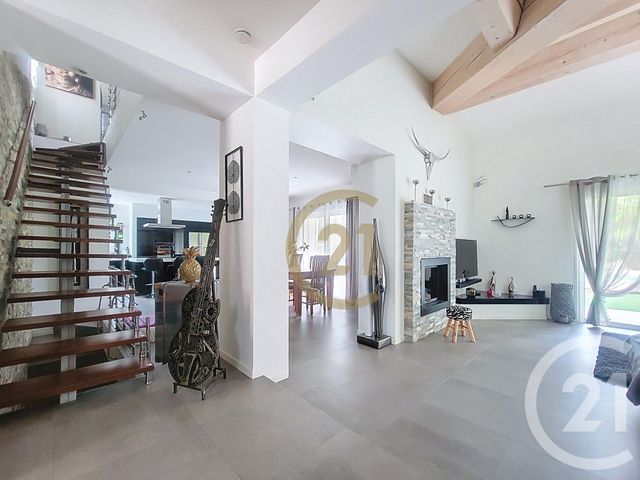 maison à vendre - 7 pièces - 299.63 m2 - DRAGUIGNAN - 83 - PROVENCE-ALPES-COTE-D-AZUR - Century 21 Haussmann Immobilier