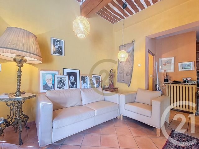 Appartement F2 à louer - 2 pièces - 61.0 m2 - DRAGUIGNAN - 83 - PROVENCE-ALPES-COTE-D-AZUR - Century 21 Haussmann Immobilier