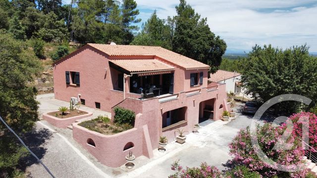 Afficher la photo en grand maison à vendre - 6 pièces - 159.0 m2 - LE CANNET DES MAURES - 83 - PROVENCE-ALPES-COTE-D-AZUR - Century 21 Haussmann Immobilier