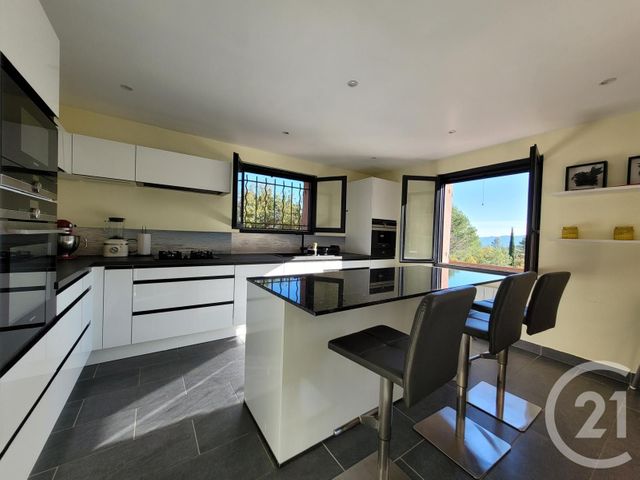 Afficher la photo en grand maison à vendre - 6 pièces - 159.0 m2 - LE CANNET DES MAURES - 83 - PROVENCE-ALPES-COTE-D-AZUR - Century 21 Haussmann Immobilier