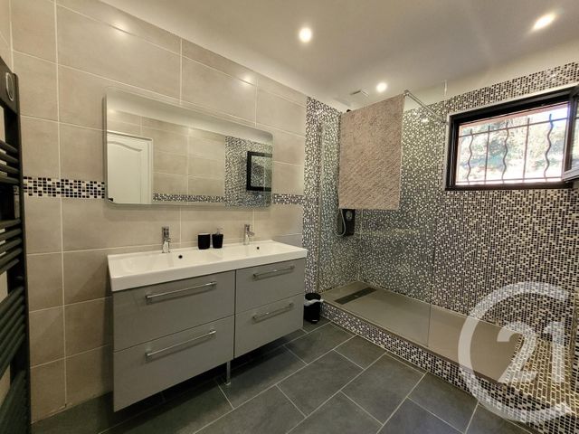 Afficher la photo en grand maison à vendre - 6 pièces - 159.0 m2 - LE CANNET DES MAURES - 83 - PROVENCE-ALPES-COTE-D-AZUR - Century 21 Haussmann Immobilier