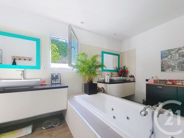 maison à vendre - 4 pièces - 141.0 m2 - DRAGUIGNAN - 83 - PROVENCE-ALPES-COTE-D-AZUR - Century 21 Haussmann Immobilier