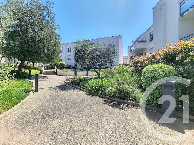 Appartement T2 à vendre - 2 pièces - 43.3 m2 - DRAGUIGNAN - 83 - PROVENCE-ALPES-COTE-D-AZUR - Century 21 Haussmann Immobilier