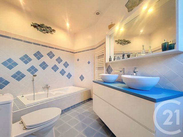 maison à vendre - 4 pièces - 117.0 m2 - DRAGUIGNAN - 83 - PROVENCE-ALPES-COTE-D-AZUR - Century 21 Haussmann Immobilier