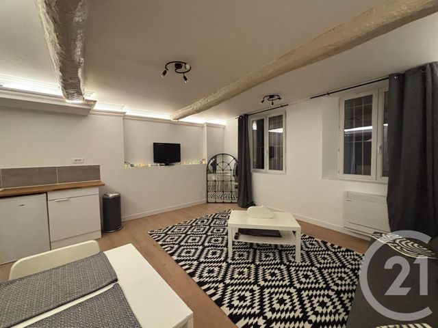 Appartement Studio à louer - 2 pièces - 36.85 m2 - DRAGUIGNAN - 83 - PROVENCE-ALPES-COTE-D-AZUR - Century 21 Haussmann Immobilier