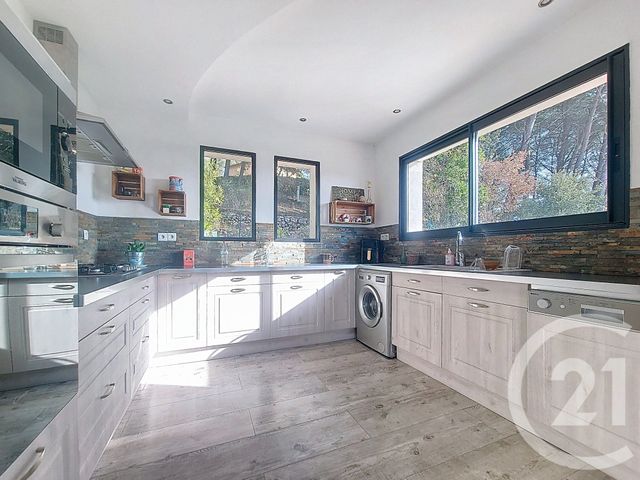 maison à vendre - 7 pièces - 202.85 m2 - DRAGUIGNAN - 83 - PROVENCE-ALPES-COTE-D-AZUR - Century 21 Haussmann Immobilier