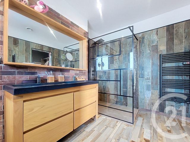 maison à vendre - 7 pièces - 202.85 m2 - DRAGUIGNAN - 83 - PROVENCE-ALPES-COTE-D-AZUR - Century 21 Haussmann Immobilier