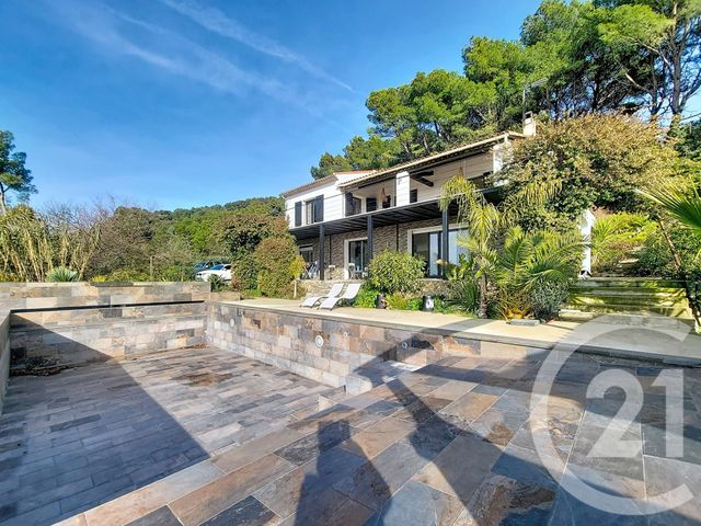 maison à vendre - 7 pièces - 202.85 m2 - DRAGUIGNAN - 83 - PROVENCE-ALPES-COTE-D-AZUR - Century 21 Haussmann Immobilier