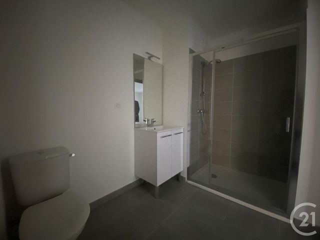 Appartement F2 à louer - 2 pièces - 43.1 m2 - DRAGUIGNAN - 83 - PROVENCE-ALPES-COTE-D-AZUR - Century 21 Haussmann Immobilier