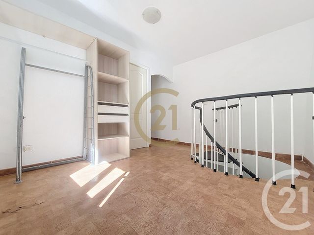 Appartement F2 à louer - 2 pièces - 28.46 m2 - DRAGUIGNAN - 83 - PROVENCE-ALPES-COTE-D-AZUR - Century 21 Haussmann Immobilier