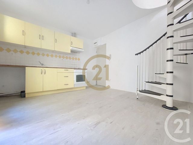 Appartement F2 à louer - 2 pièces - 28.46 m2 - DRAGUIGNAN - 83 - PROVENCE-ALPES-COTE-D-AZUR - Century 21 Haussmann Immobilier
