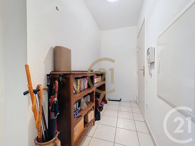 Appartement F3 à vendre - 3 pièces - 63.56 m2 - LE LUC - 83 - PROVENCE-ALPES-COTE-D-AZUR - Century 21 Haussmann Immobilier