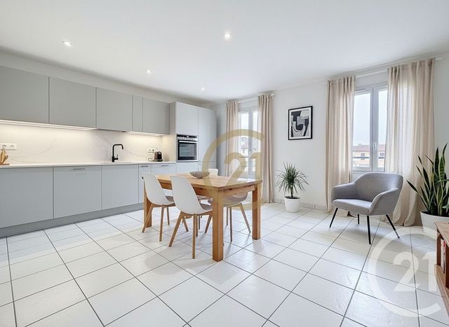 Appartement F3 à vendre - 3 pièces - 63.56 m2 - LE LUC - 83 - PROVENCE-ALPES-COTE-D-AZUR - Century 21 Haussmann Immobilier