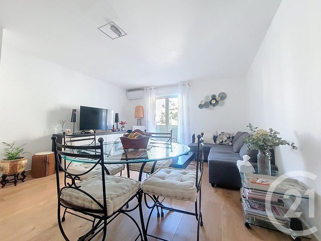 Appartement F4 à vendre - 4 pièces - 81.1 m2 - DRAGUIGNAN - 83 - PROVENCE-ALPES-COTE-D-AZUR - Century 21 Haussmann Immobilier