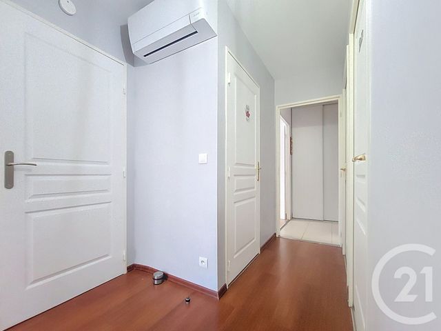 Appartement F4 à vendre - 4 pièces - 81.1 m2 - DRAGUIGNAN - 83 - PROVENCE-ALPES-COTE-D-AZUR - Century 21 Haussmann Immobilier