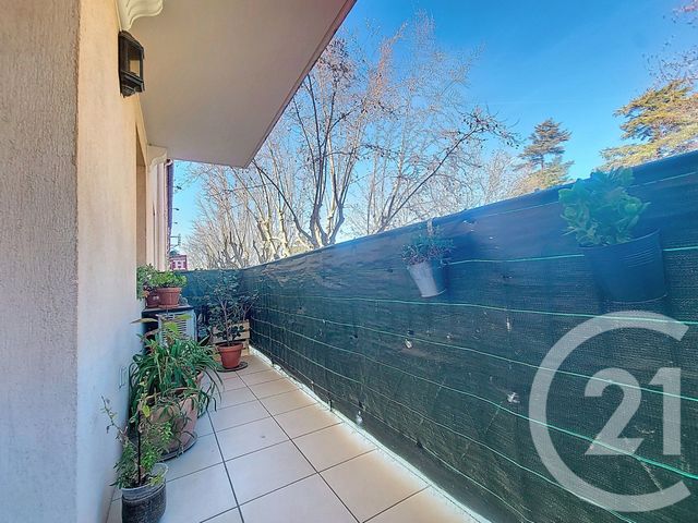 Appartement F4 à vendre - 4 pièces - 81.1 m2 - DRAGUIGNAN - 83 - PROVENCE-ALPES-COTE-D-AZUR - Century 21 Haussmann Immobilier